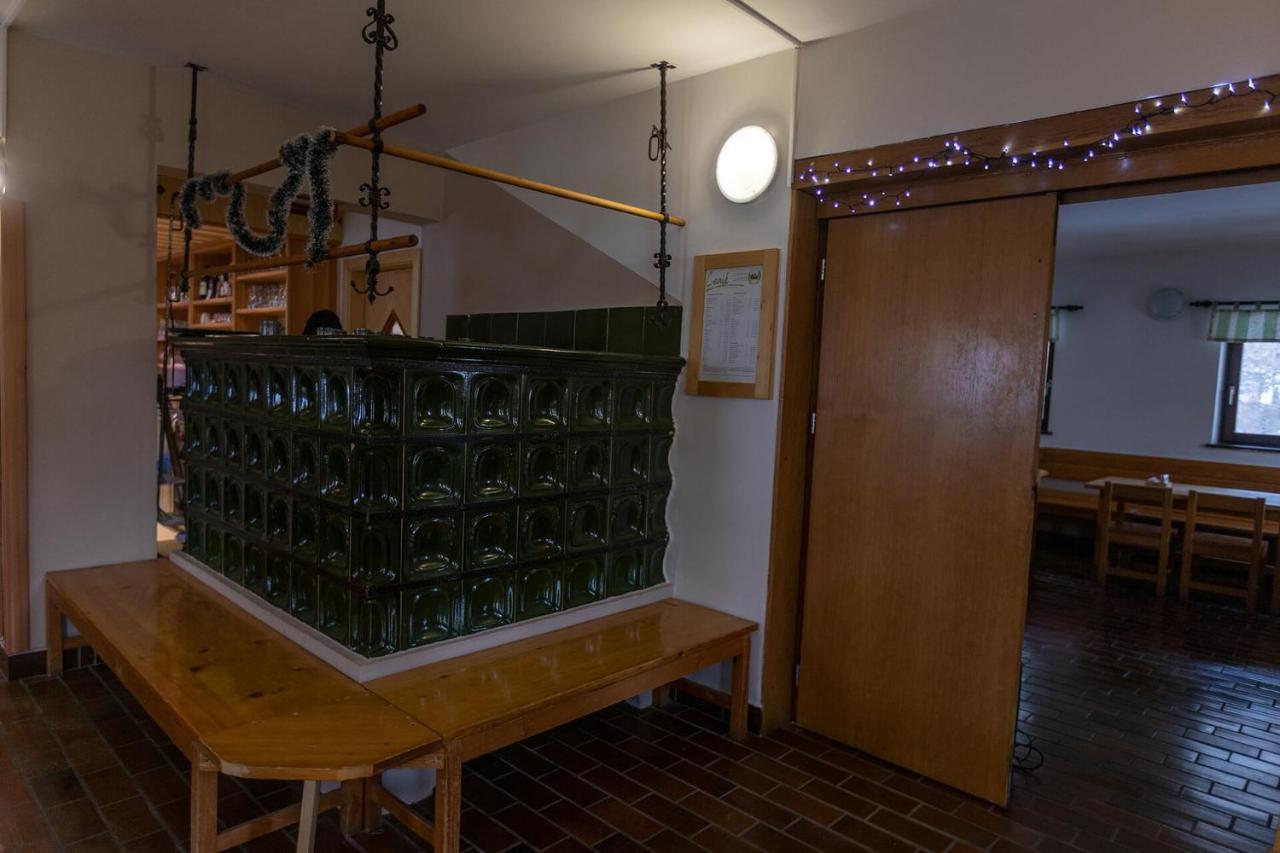 Отель Erjavceva Mountain Hut At Vrsic Pass Краньска Гора Экстерьер фото
