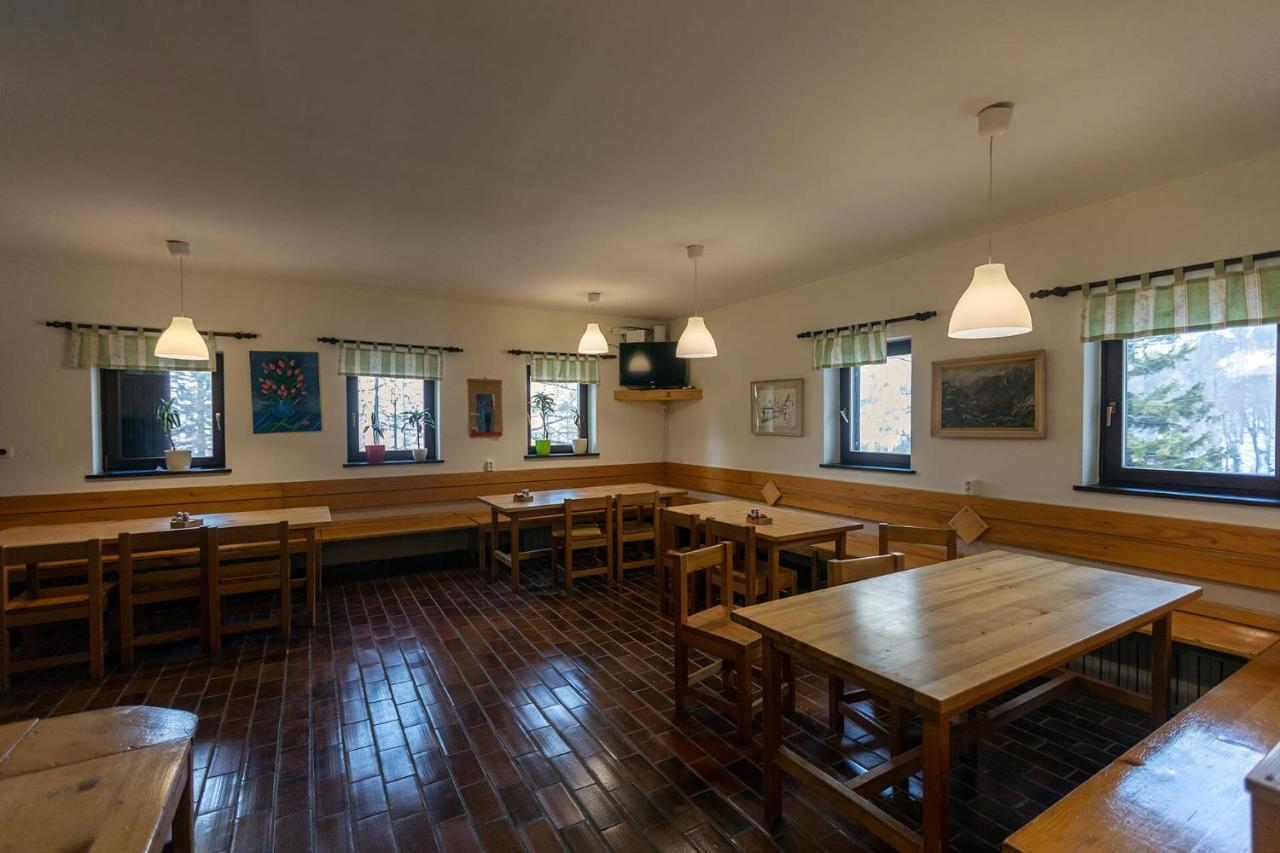 Отель Erjavceva Mountain Hut At Vrsic Pass Краньска Гора Экстерьер фото